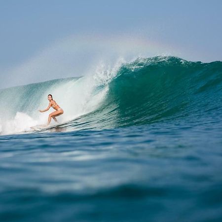 Cabana Surf And StayKrui エクステリア 写真